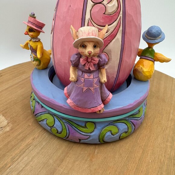 Jim Shore Egg-cited For Easter Figurine With Rotating Characters - Picture 6 of 11